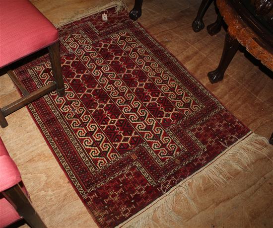 Yumut prayer rug